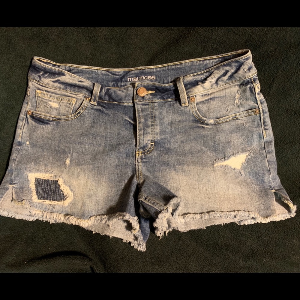 New without tags Maurice’s shorts